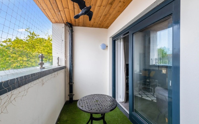 Town Center 2 bed Serviced Apartment 8