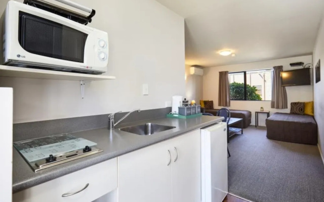 Blenheim Palms Motel
