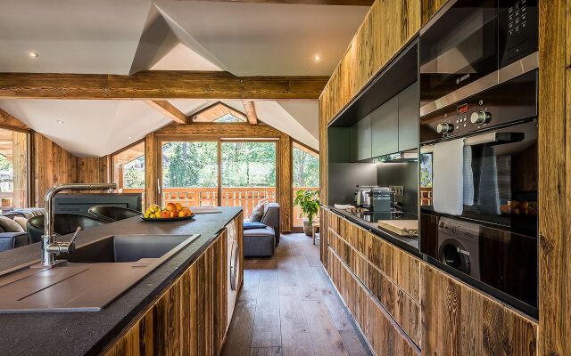 Moulin I - Modern Chalet With Private Hot-tub and Garden