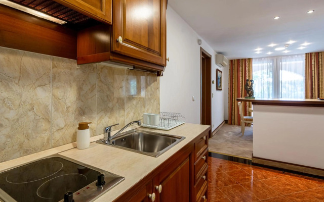 Helena VIP Villas and Suites