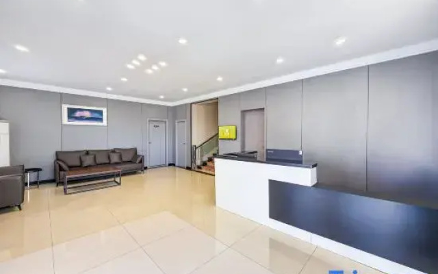Homeinn Paibai Cloud Hotel (Dalian Wafangdian Changxing Island Economic Zone Changxing Road Branch)