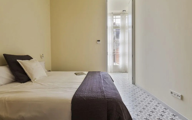 Colectia Stays Pau Claris