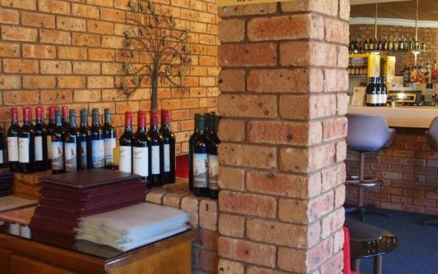 Cobar Town and Country Motor Inn