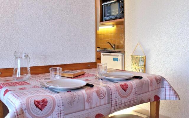 Appartement Risoul, 1 pièce, 4 personnes - FR-1-330-234