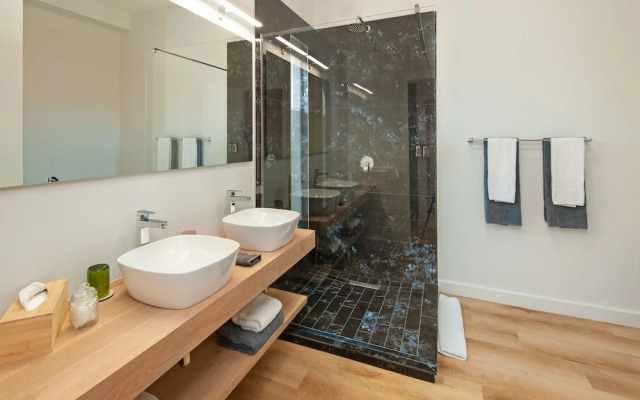 Glow Boutique Suites