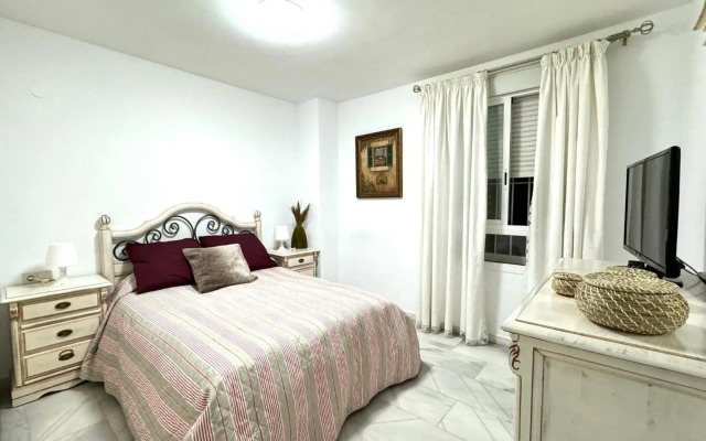 Carihuela Playa Los Nidos 1