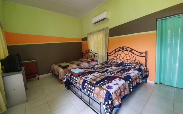 OYO 89684 Mawaddah Inn Stay