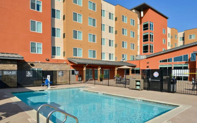 Residence Inn by Marriott Bakersfield West