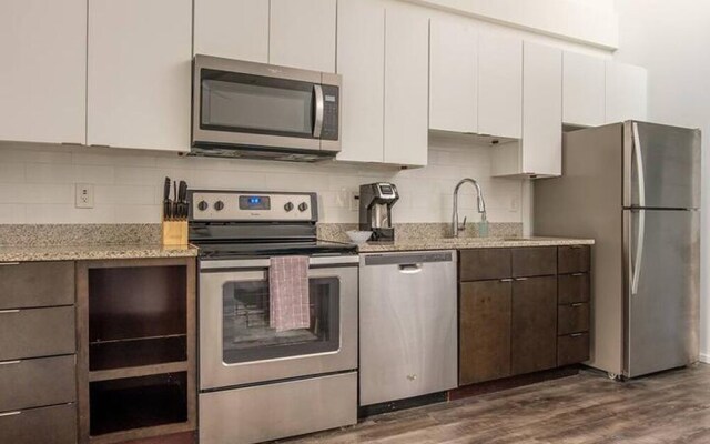 FRONTDESK Fairfax Flats West End Nashville