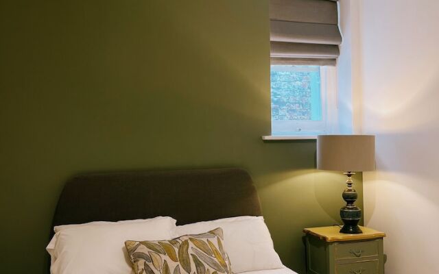 Stunning Victorian Mansion Apartment