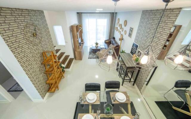 3BRs Townhouse near BigCCentre/Int.School