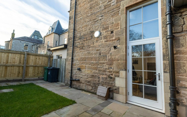 New 3-Bedroom Apartment Close to City Centre