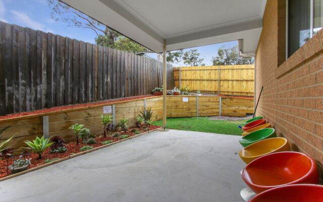 V & V Family Dream Away