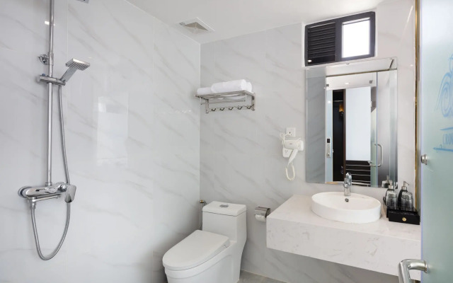 Crown Hotel Nha Trang