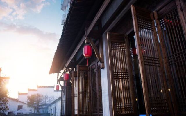 Wuhuatang Boutique Hostel