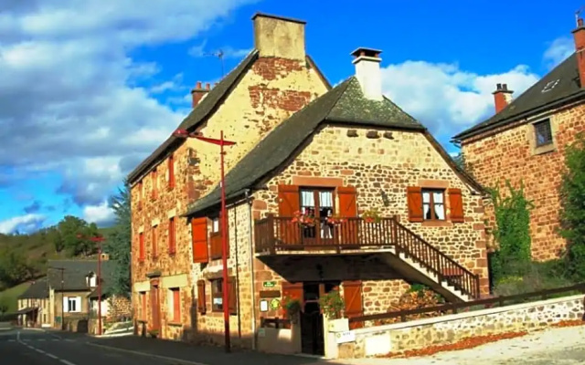 L'Oustal 1886