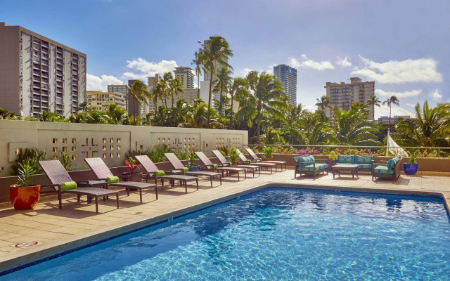 DoubleTree by Hilton Hotel Alana - Waikiki Beach