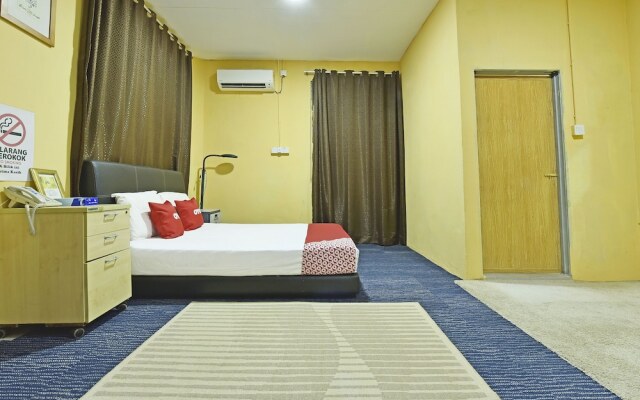 OYO 90535 Wakaf Bharu Inn
