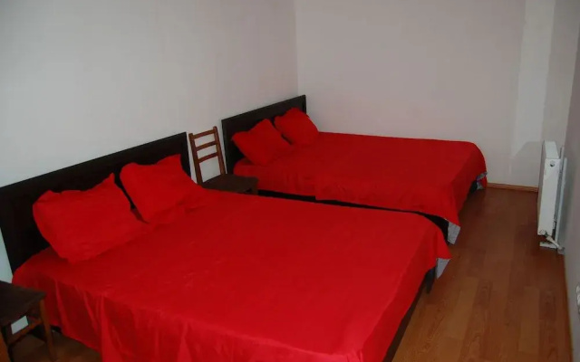 Chacha & Wine Hostel