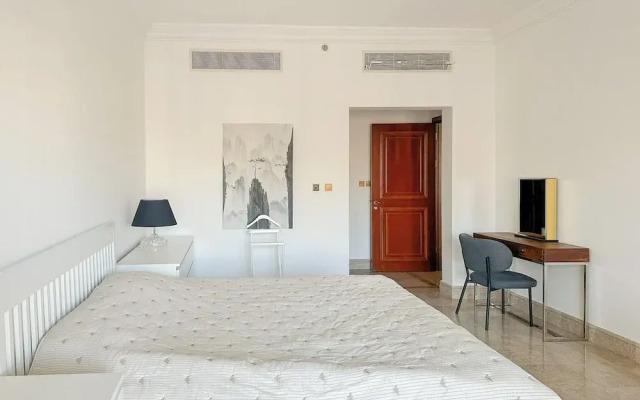 1BR North Residence with Beach Access