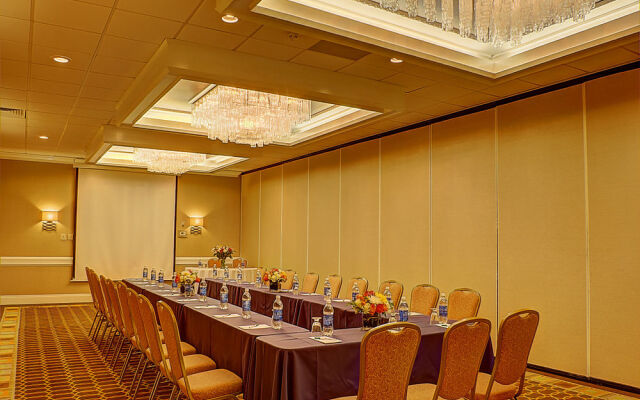 Holiday Inn DANBURY-BETHEL @ I-84