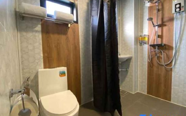 44 Room Rama 3