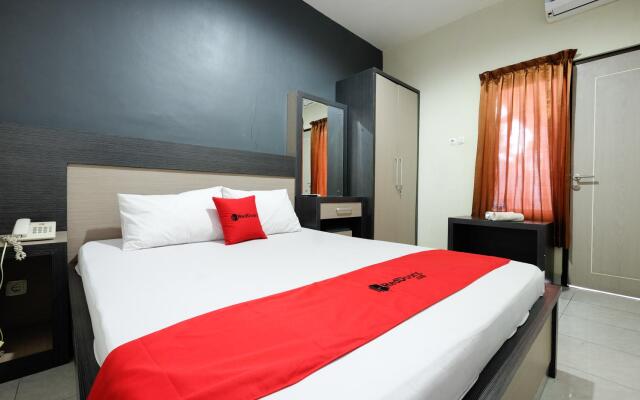 RedDoorz near Moro Mall Purwokerto