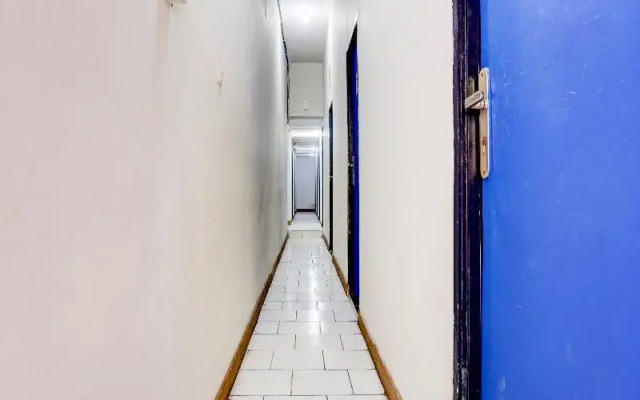 OYO 90304 Neo Central Residence