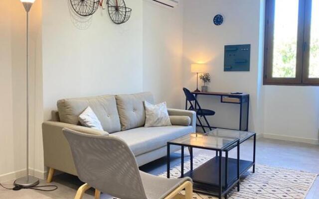 T3 2 chambres-centre-ville Place d'Armes Clim-Wifi