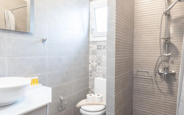 Luxury Beachfront 2-bedroom Stay in Voula