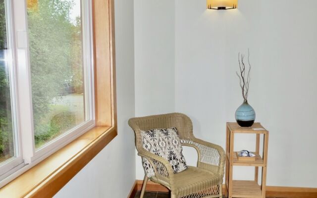 Cobble Wood & Bird Sanctuary Guest Houses