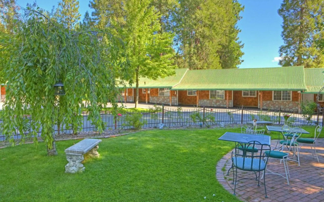 Strawberry Valley Inn