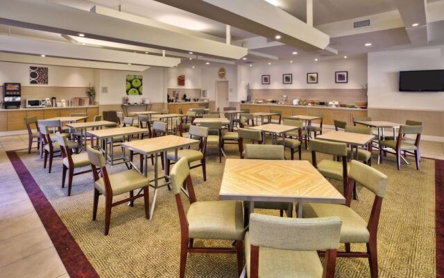 La Quinta Inn And Suites Danbury