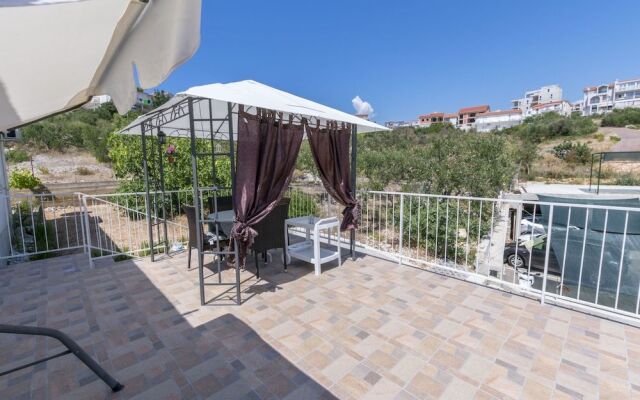 Apartments Zmika
