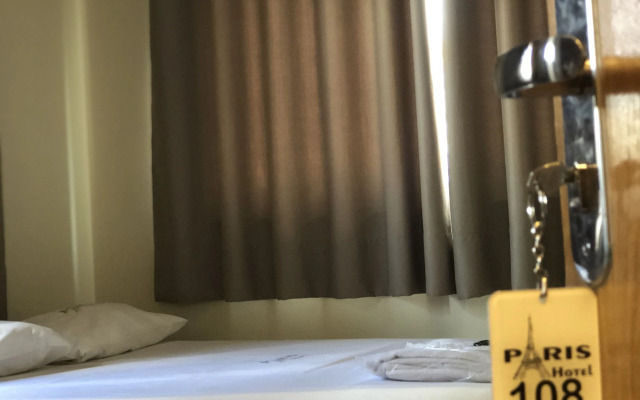 Paris Hotel by H Hotéis Business