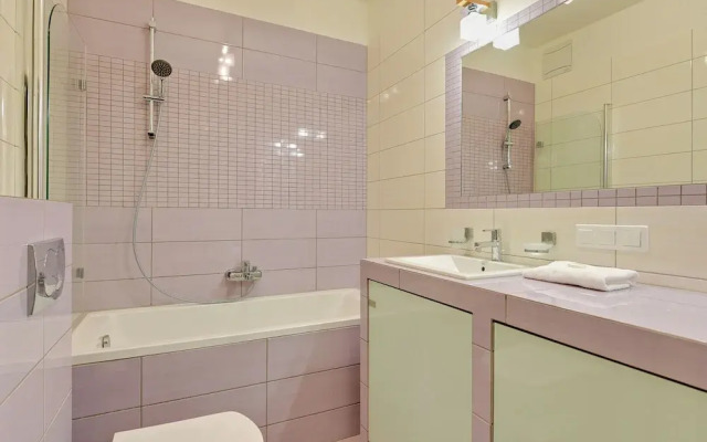 Hallera 165 by Downtown Apartments