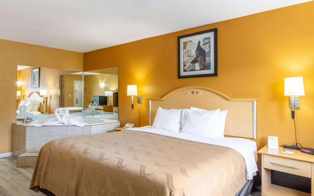 Quality Inn Branson - Hwy 76 Central