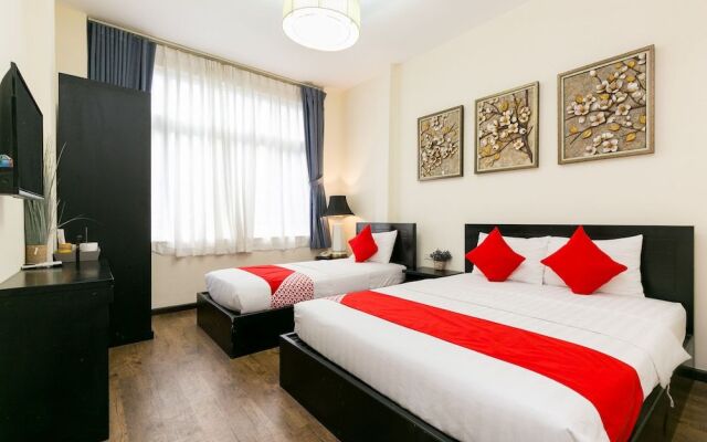 Oyo 438 Small Bay Hotel