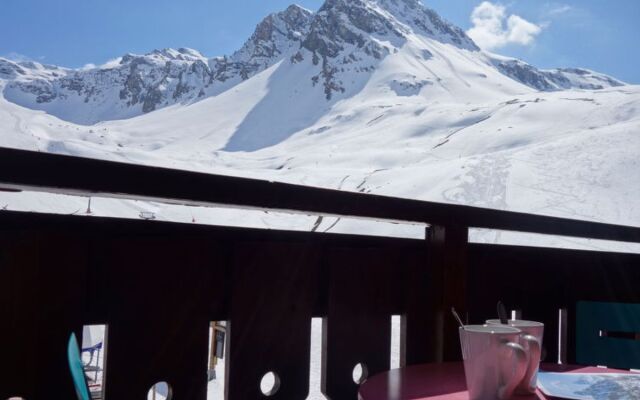 Rond Point des Pistes 13669