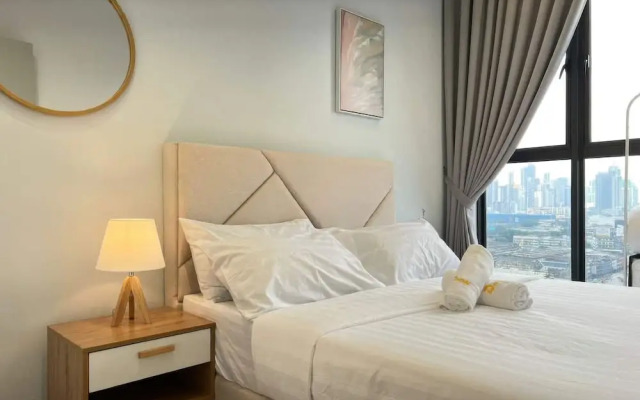 Trion Residence by Emily in Town