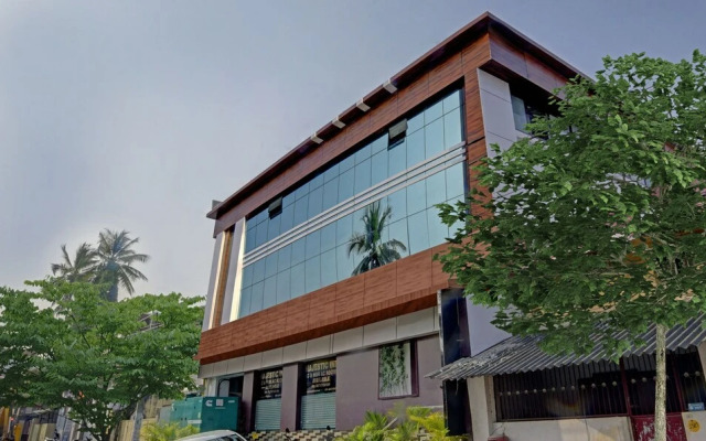 Treebo Trip Majestic Inn Thampanoor