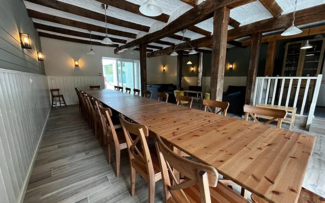 Spacious Farmhouse in Houyet with Hot Tub
