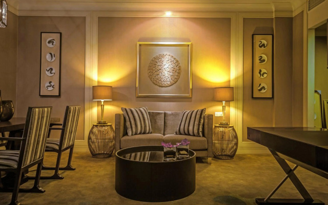 I Hotel