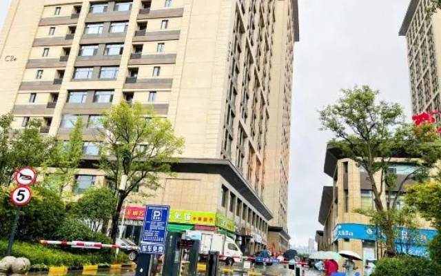 Fanxi B&B (Luoyang Baolong City Plaza Longmen High-speed Railway Station Branch) – Exterior – Luoyang