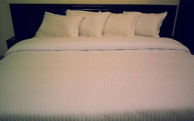 Coral's Inn