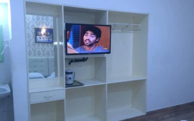iROOMZ Sapthagiri Balla