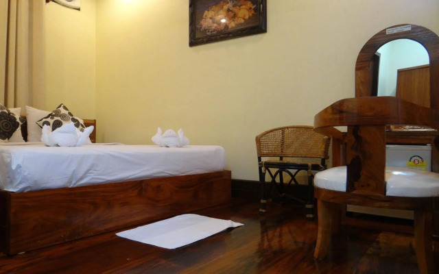 Villa Somphong