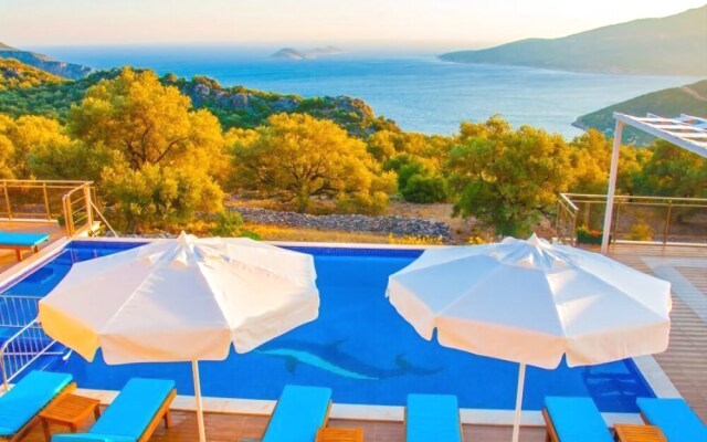 Akdeniz Villa by rezervasyonyap