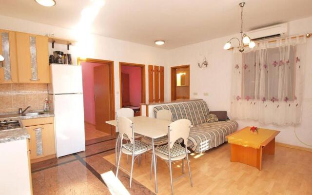 Alma Apartment