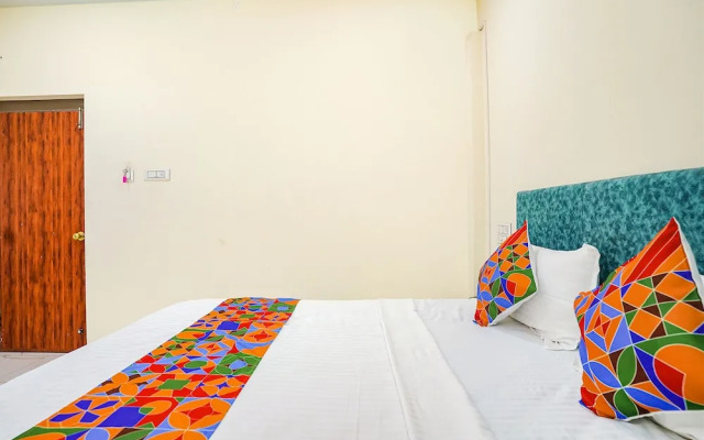 FabExpress Aishwarya Inn